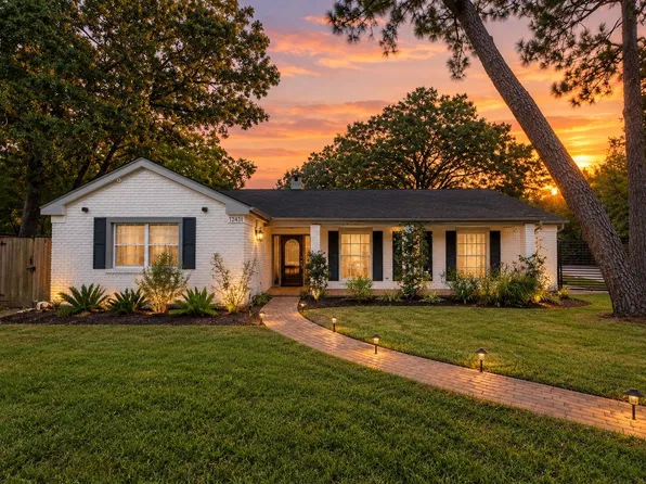 12431 Broken Bough Dr, Houston, TX 77024