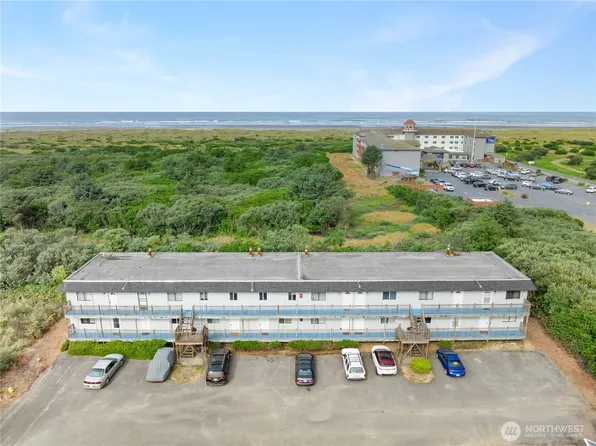 865 Cuddy Court NW #107, Ocean Shores, WA 98569