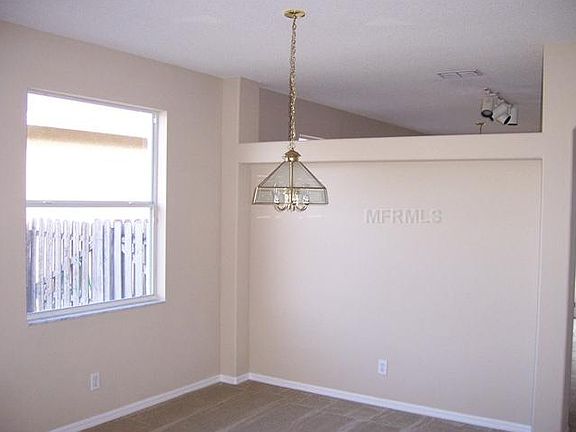 4th image of 3936 Shawn Cir