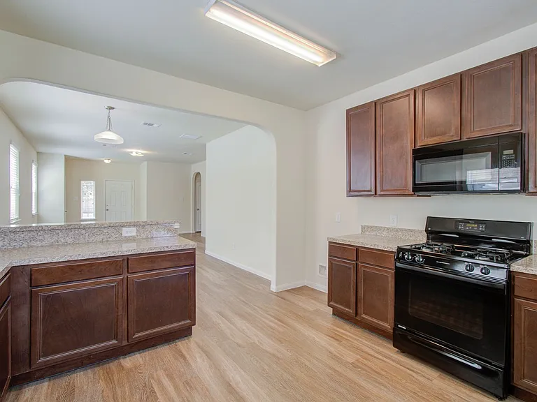 10410 Solitude Way — Photo 15