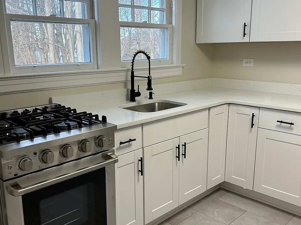 164 Hudson St #2A