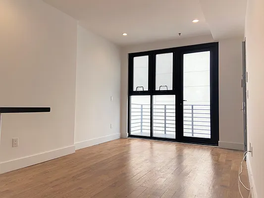 Rented by Voro New York | media 9