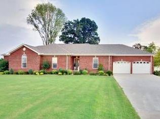 65 Maplewood Cir, Killen, AL 35645