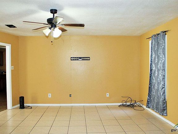 3rd image of 422 County Road 4030