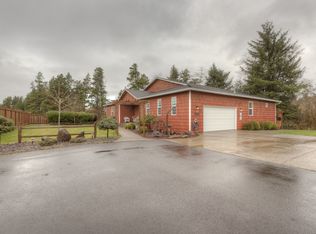 1098 Picture Pl, Gearhart, OR 97138