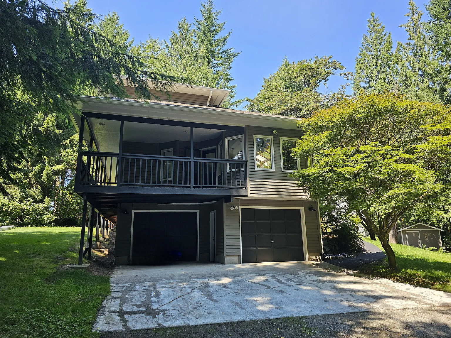 3 bed, 2.5 bath, 2584 sqft, $3,650 — Photo 1