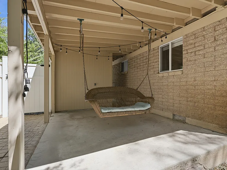 2125 Polk Ave — Photo 13