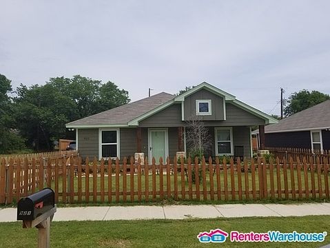 1st image of 921 E Tucker St