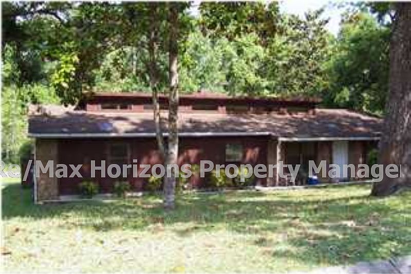 1st image of 7646 Brook Forest Dr