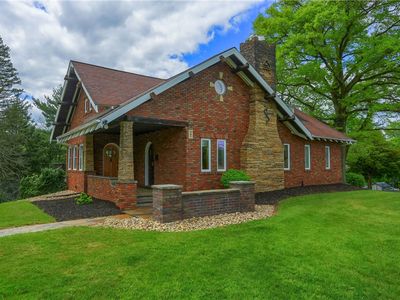 2011 Ridge Road Ext, Ambridge, PA, 15003