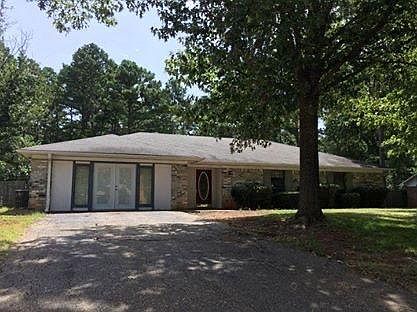 102 Braniff Lane