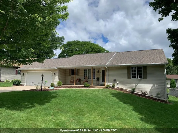 2638 Red Fern Ln, Green Bay, WI 54304