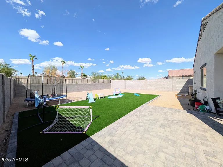 24458 W Verlea Dr — Photo 46