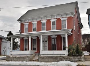 901 Main St, Slatington, PA 18080