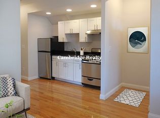 100 Willow St #1T, Cambridge, MA 02141