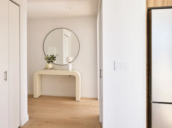 20 Halletts Point image 10 of 82