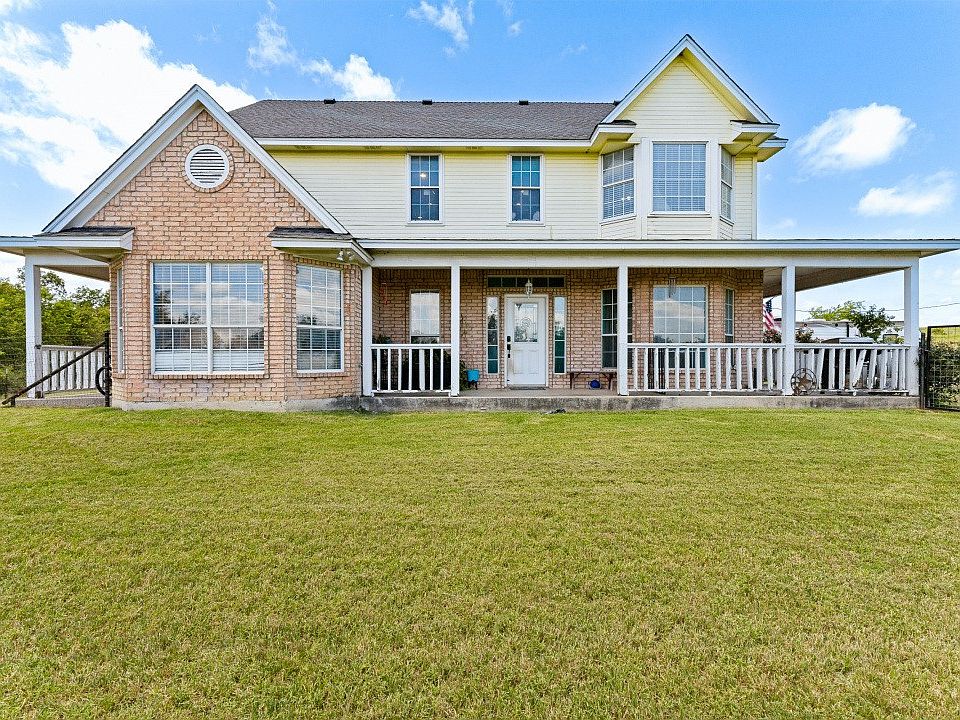 1st image of 944 Land Of Goshen Dr