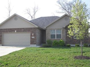 110 Timber Ridge Dr, Carlisle, OH 45005