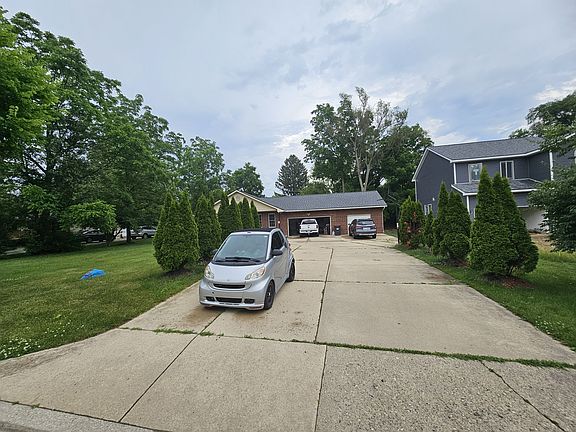 3rd image of 3431 La Salle Dr