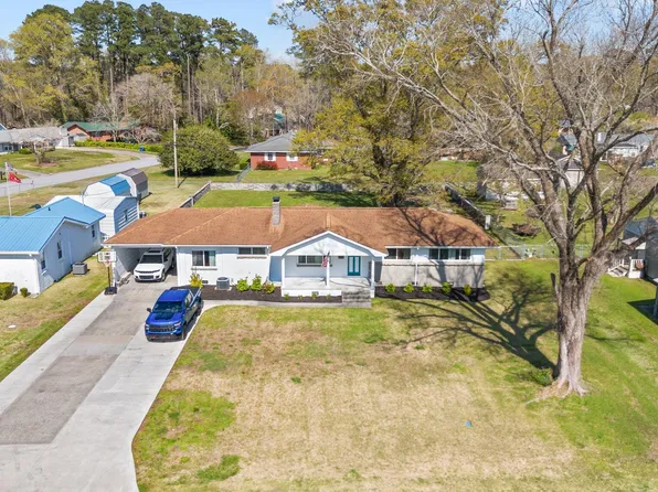 908 Greenfield Heights Boulevard, Havelock, NC 28532