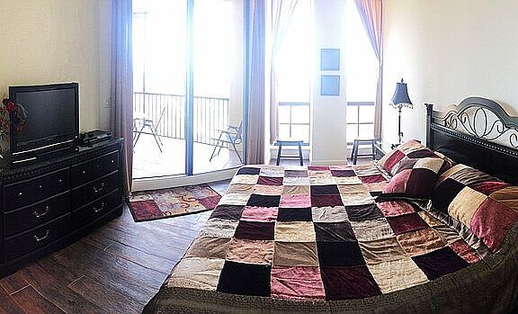 Master bedroom w/sliders