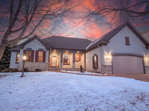 12921 Fairbanks Ave N, Hugo, MN 55038