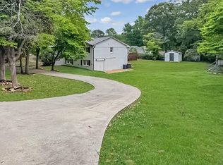 4475 Emory Dr, Buford, GA 30518