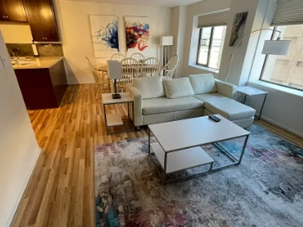 19 1st St S #B606, Minneapolis, MN 55401