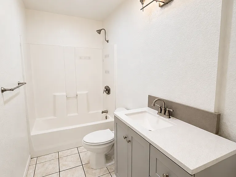441 Sycamore Street — Photo 15