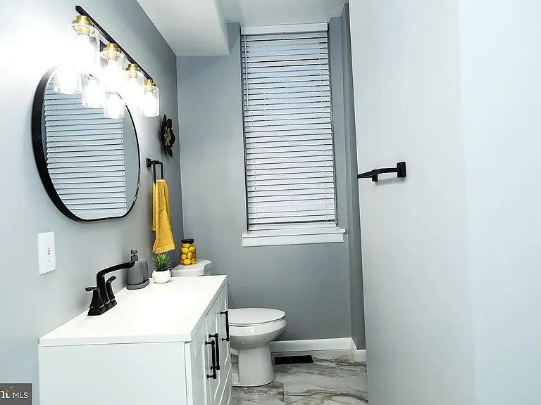2111 Gough St #1 — Photo 10