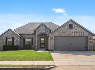 803 Dollar St, Cave Springs, AR 72718