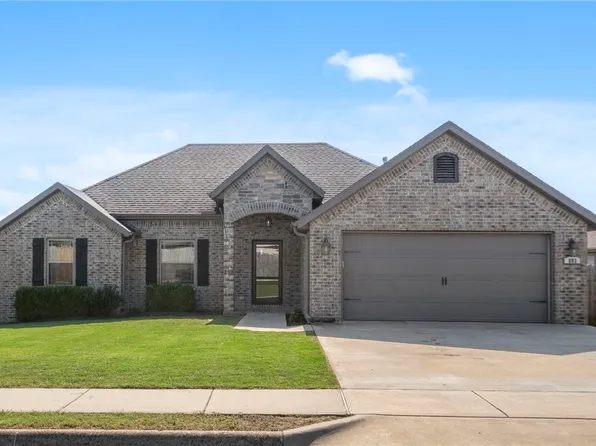 803 Dollar St, Cave Springs, AR 72718