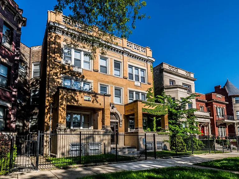 4820 S Michigan — Photo 12