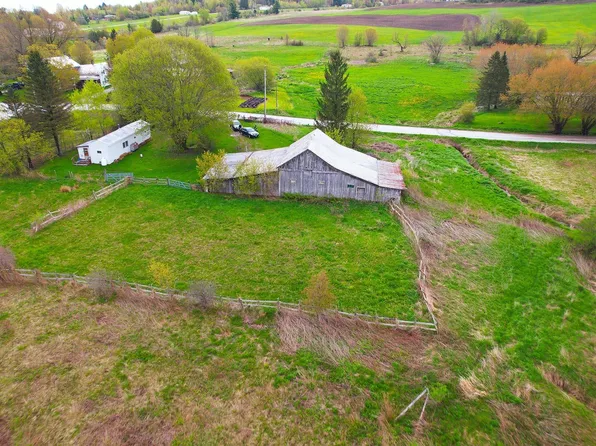 222 Central Street, Sheldon, VT 05483