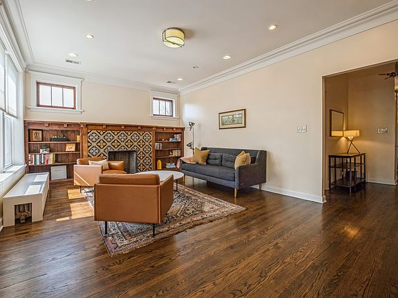 2nd image of 5142 S Greenwood Ave APT 3