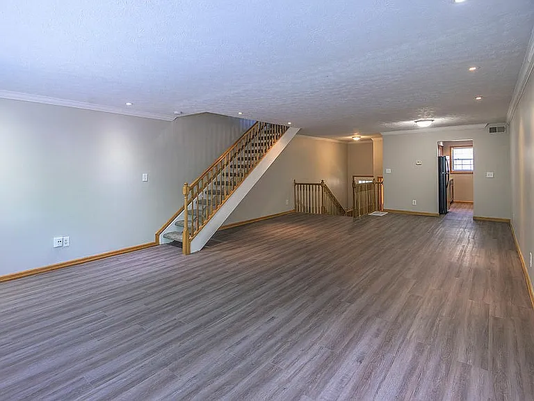 Private Reserve Townhomes — Photo 11