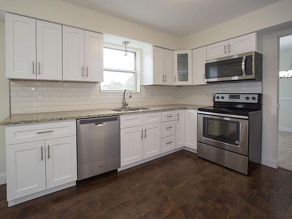 4th image of 5562 Moonflower St