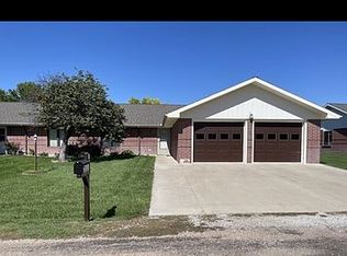 805 Timbercreek Rd, Norton, KS 67654