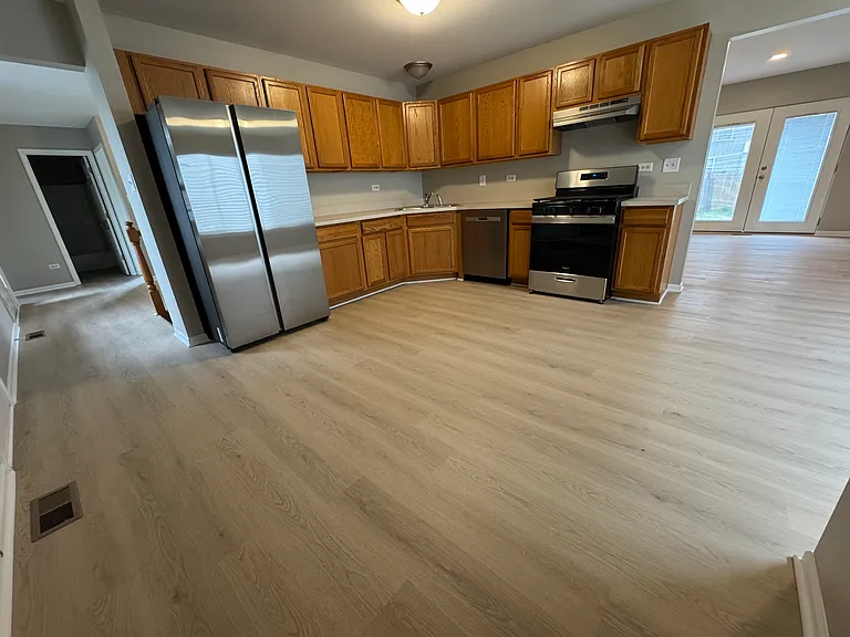 1512 Meyer Ct — Photo 10