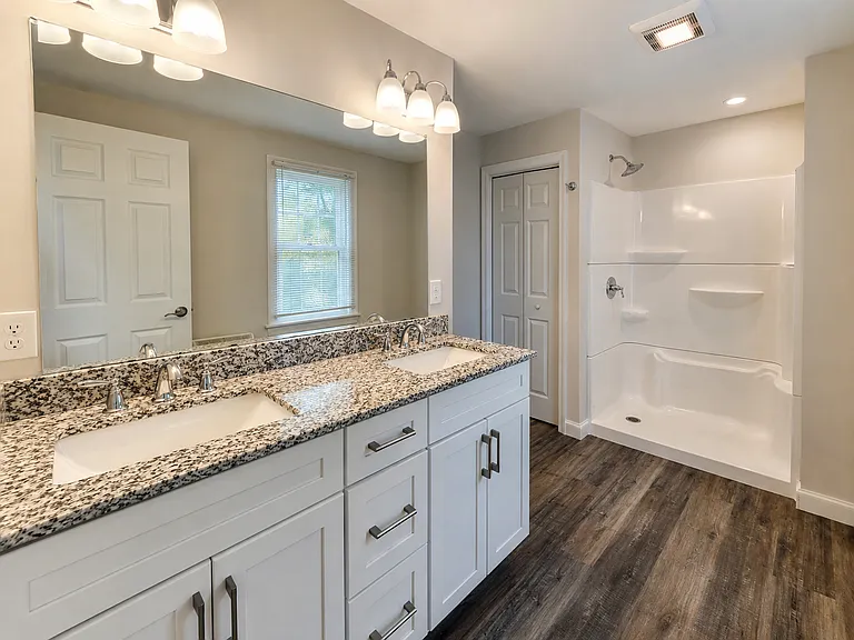31 Aspen Ave — Photo 5