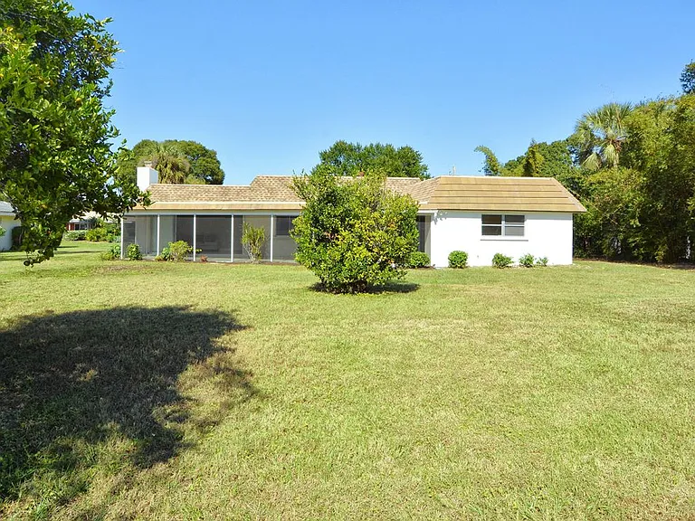3240 Pine Valley Dr — Photo 8