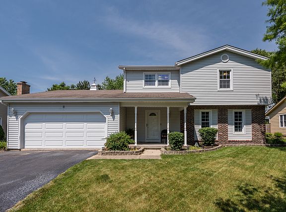 2nd image of 8 S Cambridge Dr