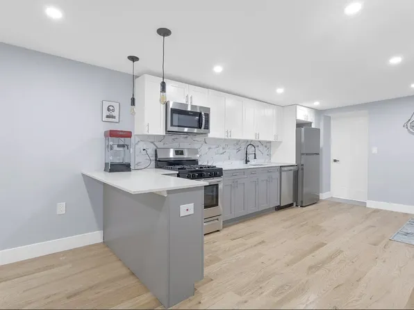 14 Roosevelt Place image 1 of 16