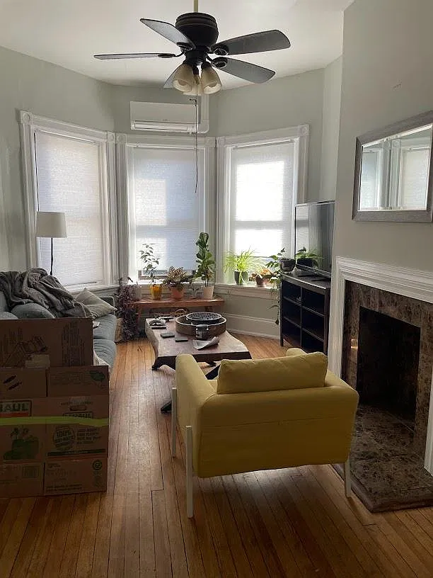 3 bed, 3.5 bath, 1600 sqft, $3,979 — Photo 3