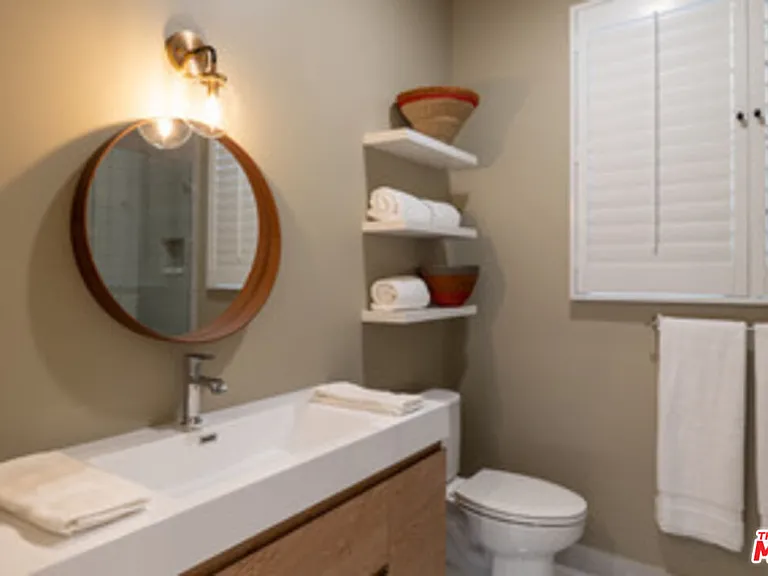 1744 Butler Ave #202 — Photo 5
