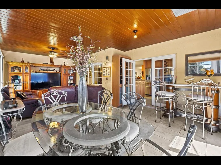 19826 W Lake Dr — Photo 13
