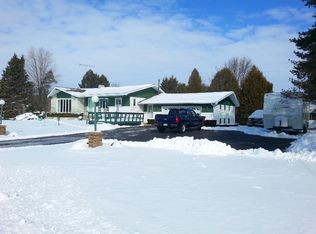 3822 Worth Rd, Pinconning, MI 48650