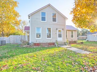 201 S Harrison St, Philo, IL 61864