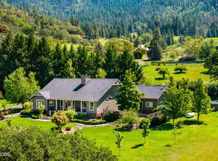 931 Hogan Rd, Applegate, OR 97530