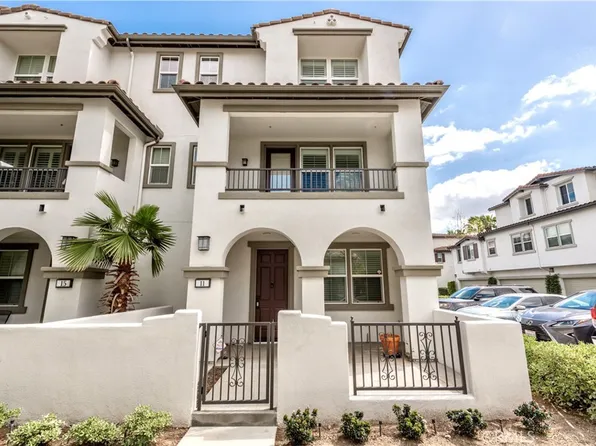 11 Travis Rd, Buena Park, CA 90621